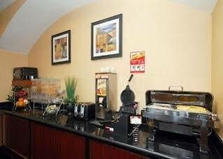 Comfort Suites Grand Prairie Great Prices Book And Save